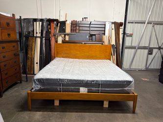 KING Wood Bed Frame with Headboard