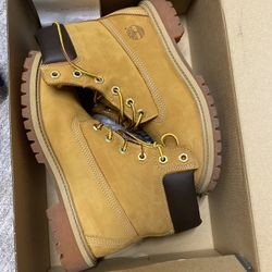Woman Timberlands
