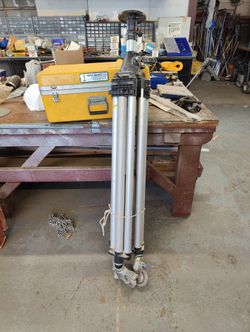 Heavy Duty Surveyors Tripod Statieven