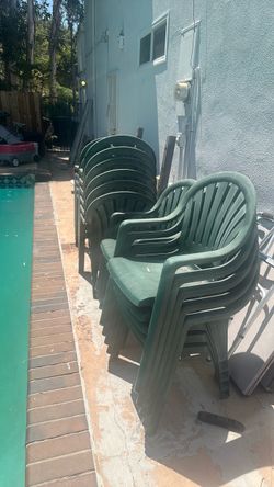 20 Green Garden Chairs