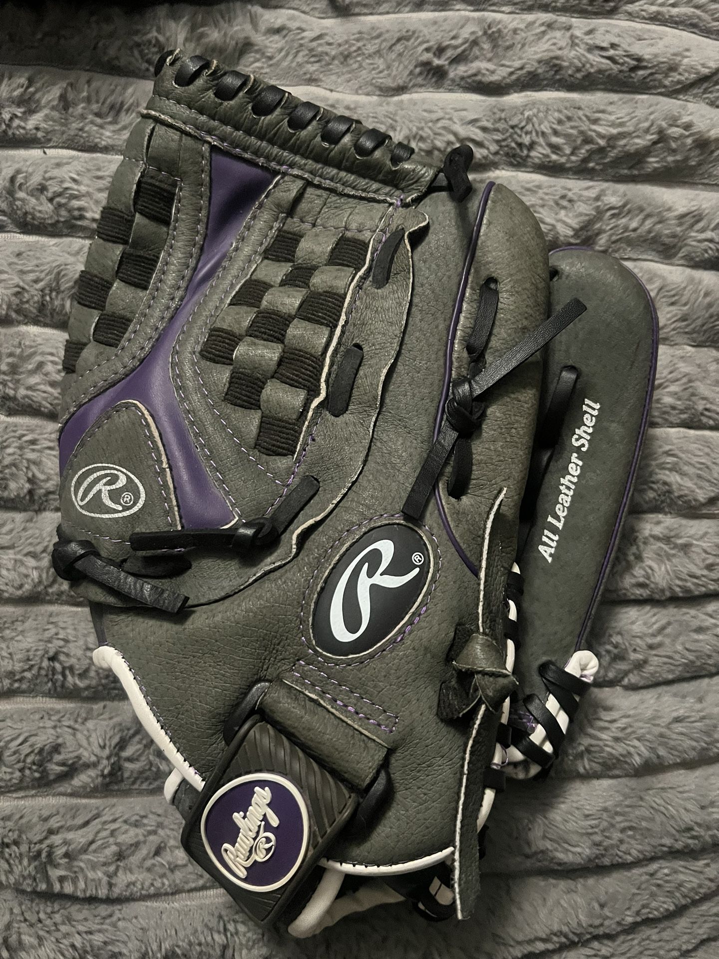 Rawlings Storm Fast Pitch Softball Glove