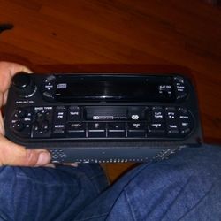Am Fm  Cassette And Cd Player Came Out Of A  2005 Dodge Caravan