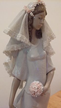 LLADRO -BRIDAL PORTRAIT