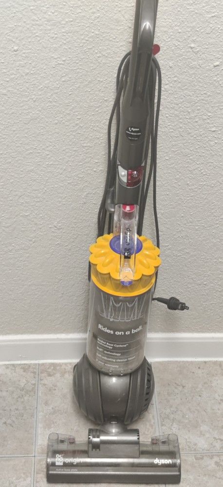 Dyson DC40 Vacuum Cleaner