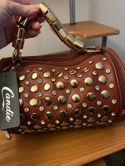 Candies Caramel crossbody bag with gold studs