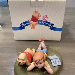 Pooh & Friends Statue What I Like Best Is Just Being w You New w Box