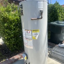 Bradford White Eco-Defender Gas Water Heater – 50 Gallon