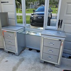 Beauty Vanity 
