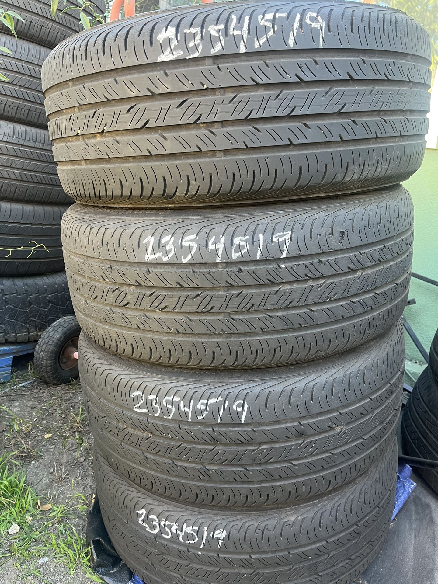235-45-19 All Four Tires π°π°π°π°