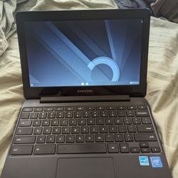 SAMSUNG CHROMEBOOK LIKE NEW 11"