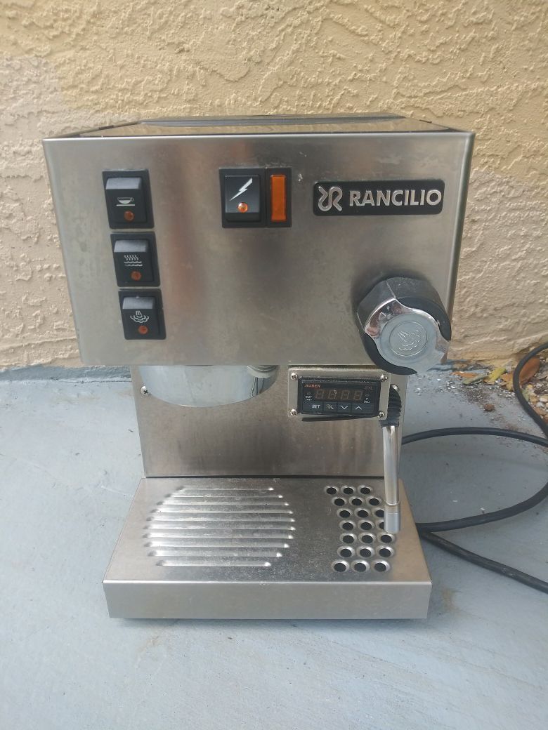 Rancilio silvia espresso machine.