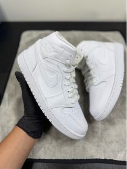 Jordan 1 Mid “Triple White” Women’s size 8 (6.5Y)
