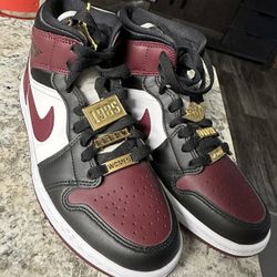 Jordan 1s Size 6.5