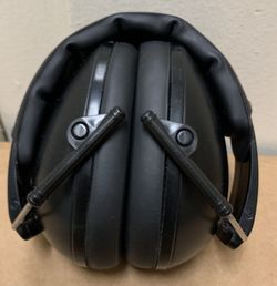 Banz Noise Cancelling Headphones CEM-P1