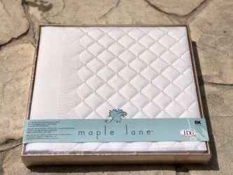 *New* Maple Lane White Silk Fabric Scrapbook Album