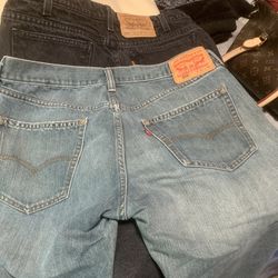 559 Levi’s Jean 32/34 Light Blue Man Asking $$5