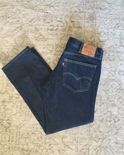 Levi's 505 Regular Fit Men's Jeans in dark blue denim, sized 38x30.
✨️EXCELLENT PRE-OWNED CONDITION!