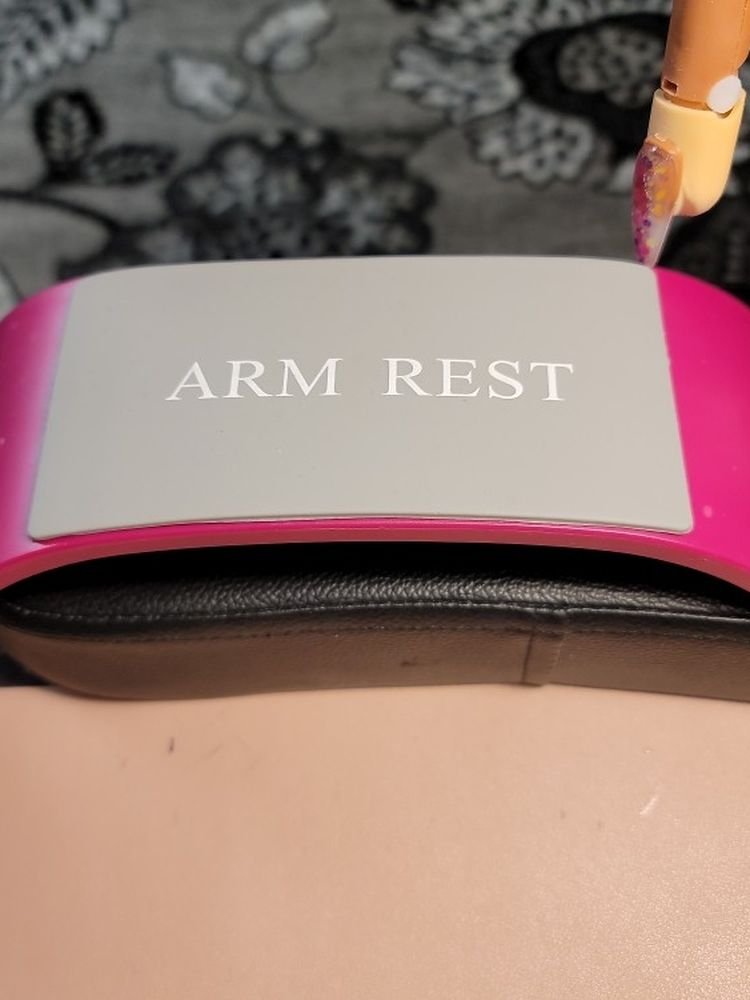 Nail Tech Arm Rest