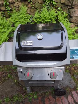 Weber Grills Spirit II E-210 Freestanding Propane Gas Grill - Black - gas tank included