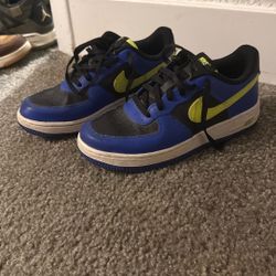 Nike Size 2 In Youth
