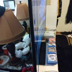 70 Inch 4k UHD Samsung Smart Tv W Remote, Can Deliver For Xtra $10