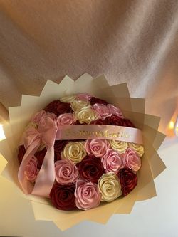 Valentine Day Gift/ Valentine Day Bouquet/ Flower Bouquet/ Flower Arrangement/ Ramos/ Valentine
