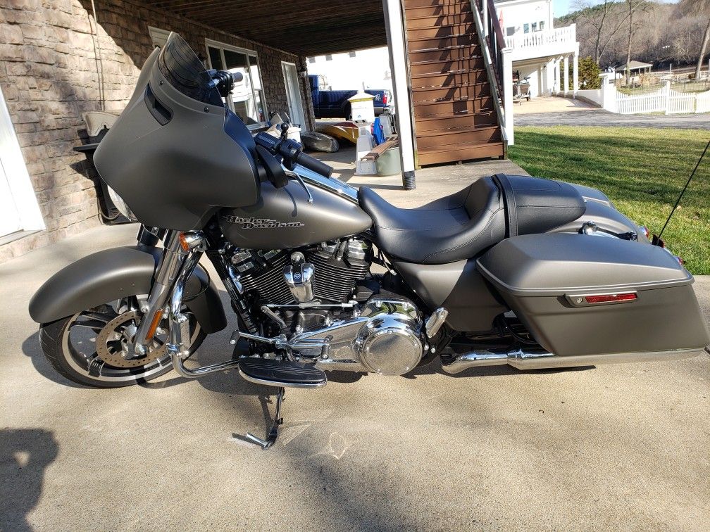 2018 Harley Davidson Street Glide