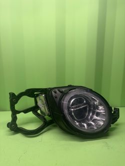 2017 2018 2019 Bentley Bentayga Right Passenger Side Headlight OEM Never Used 36A941006H