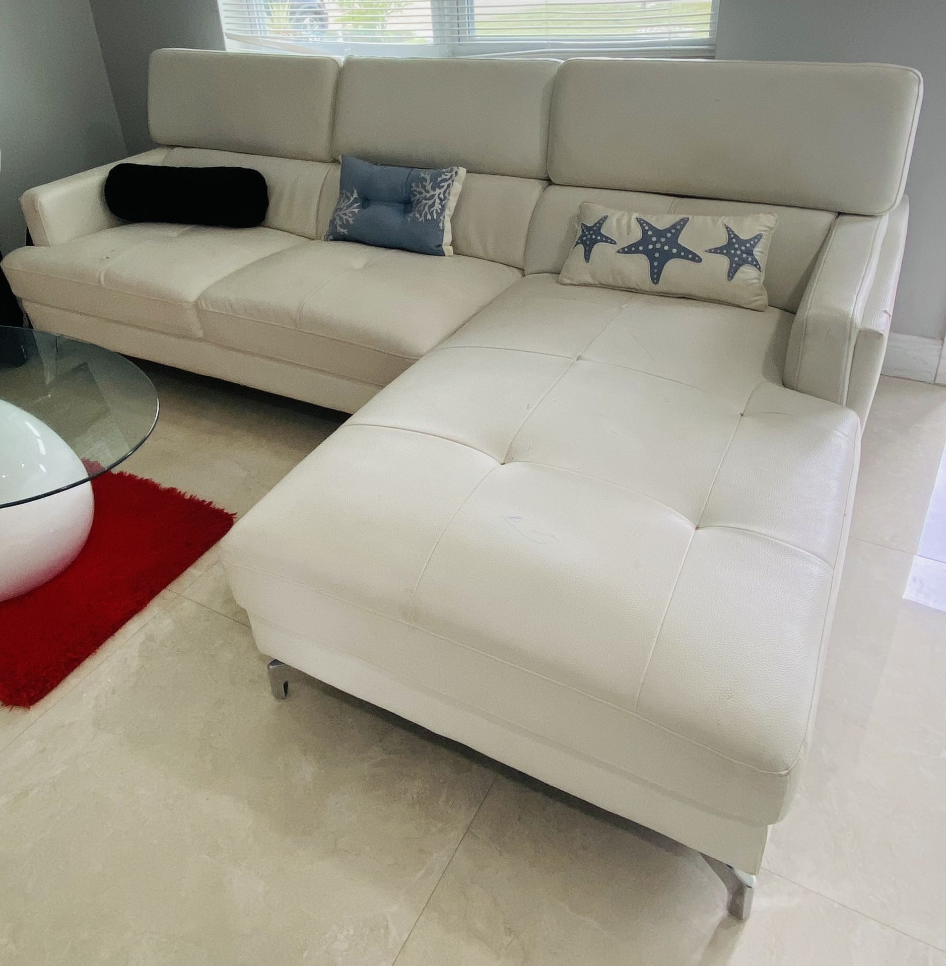 🛋️ Sofa/Couch Sectional - White - Leather - PICK UP ONLY