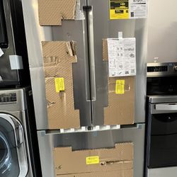 Bosch Smart Counter Depth French Door Refrigerator w/Internal Water and Ice in Stainless Steel