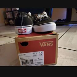 Vans Sneaker 👟 And Tom's 👟 