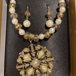 MONET Earrings and Necklace Set
