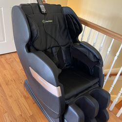 As new Full Body Zero Gravity Recliner Massage Chair