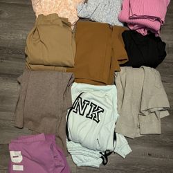 WOMANS TRACKSUITS/DRESSES/COATS