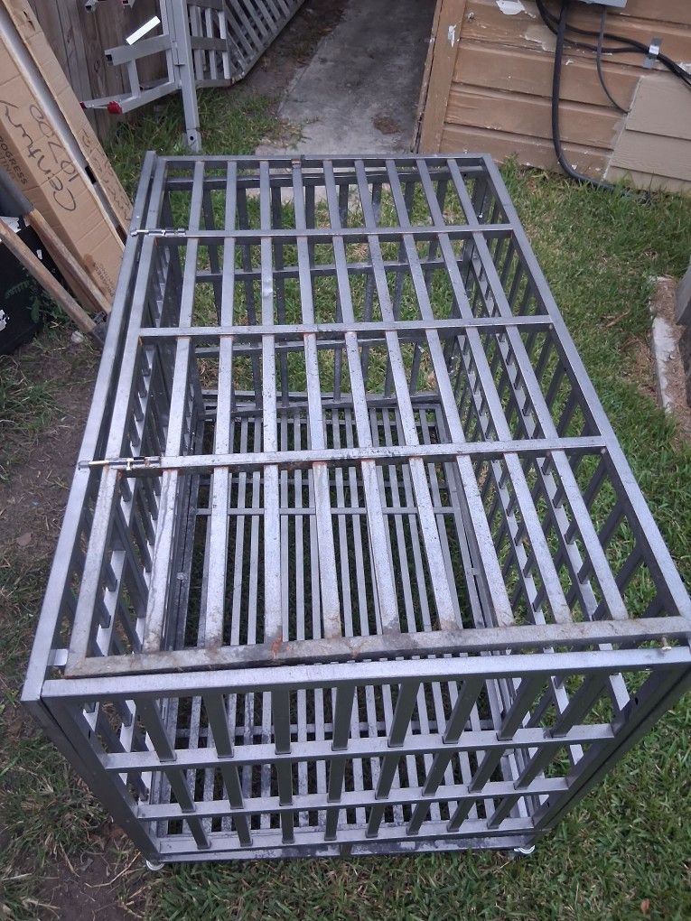 Jaula. 36 Pulg Alto X 47 Largo