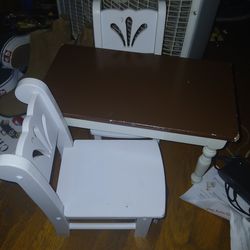 Little table chairs for doll