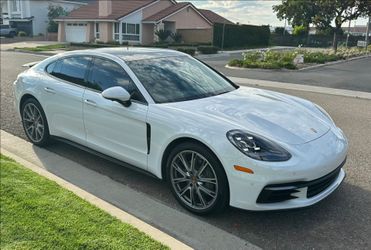 2017 Porsche Panamera