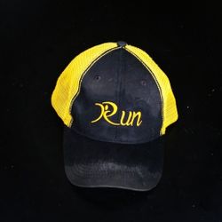ReShape Run Trucker Caps 