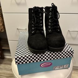 Women’s Boots (NEW)