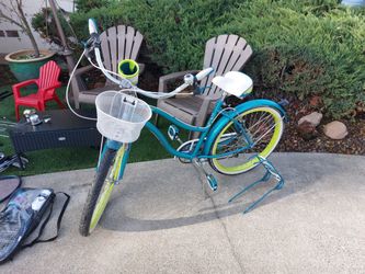 Girls Bike Huffy Southwind Cruiser 