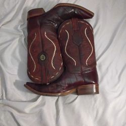 Maroon Boots Size 8.5