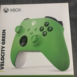 LIKE NEW XBOX CONTROLLER