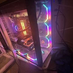 Gaming Pc And Monitors