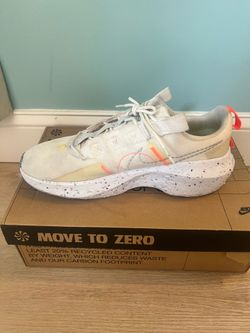 Men’s tennis shoe