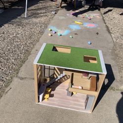 Doll House 