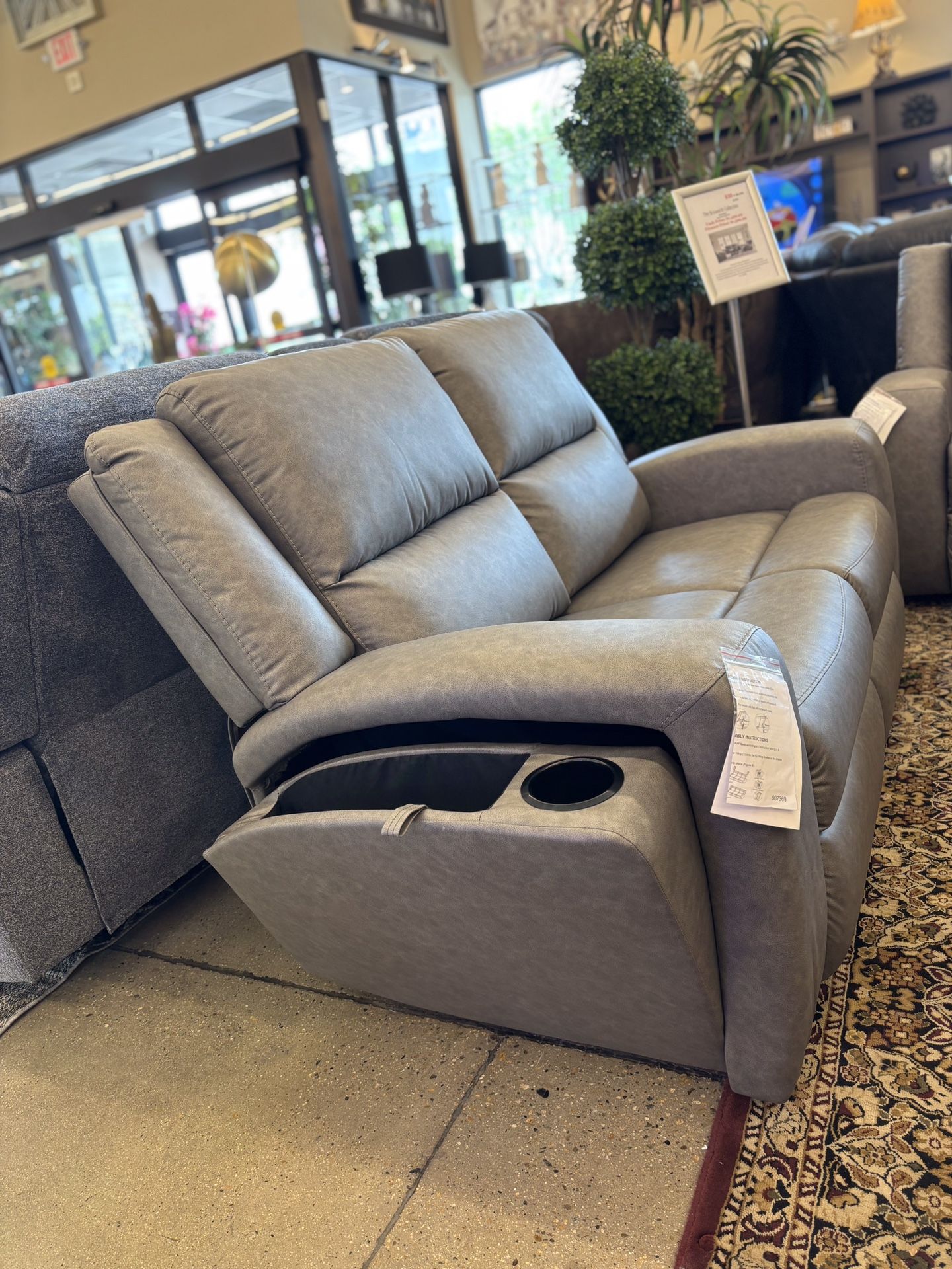 Beautiful Sofa & Loveseat