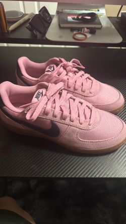 Gum bottom Nike shoes