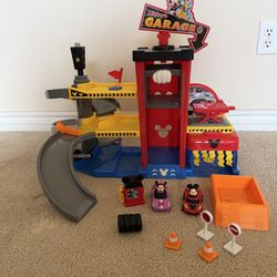 Mickey Mouse Garage Playset 🚗