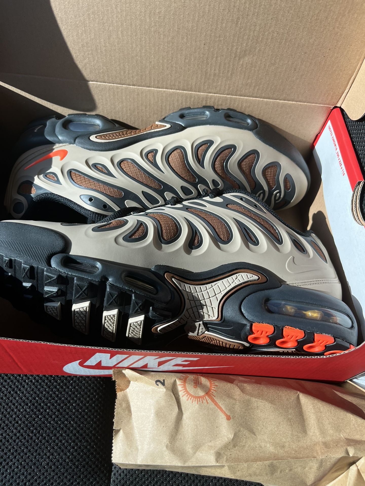 BRAND NEW SIZE 9