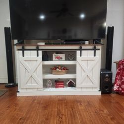 Bluetooth Surround System ‼️PICKUP LINDSAY ‼️